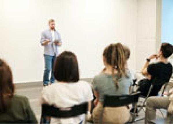 NEW Bilingual Public Speaking Club